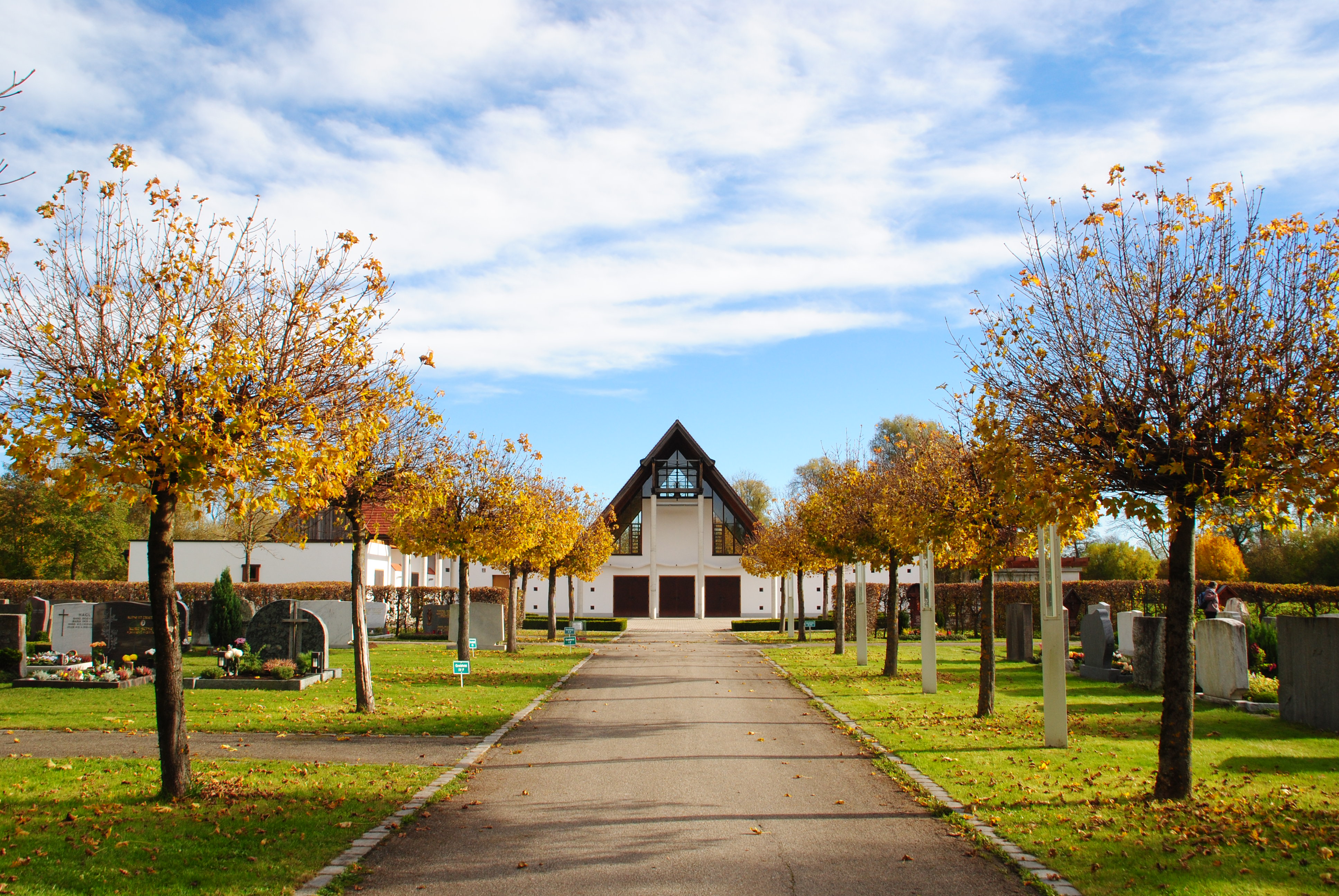 Der Neue Emmeringer Friedhof