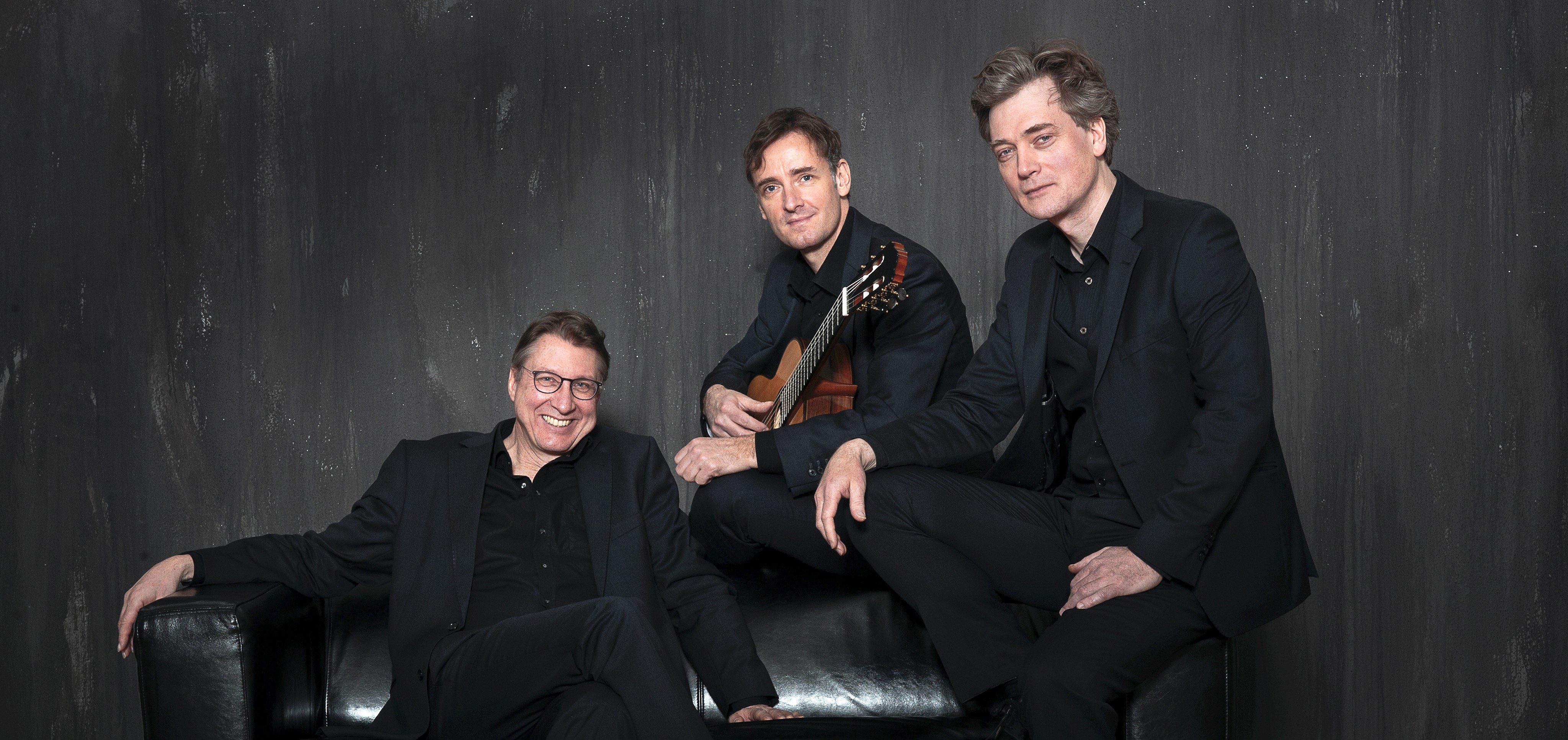 Das Münchner Gitarrentrio Leider haben wir keinen Alternativtext zu diesem Bild, aber wir arbeiten daran.